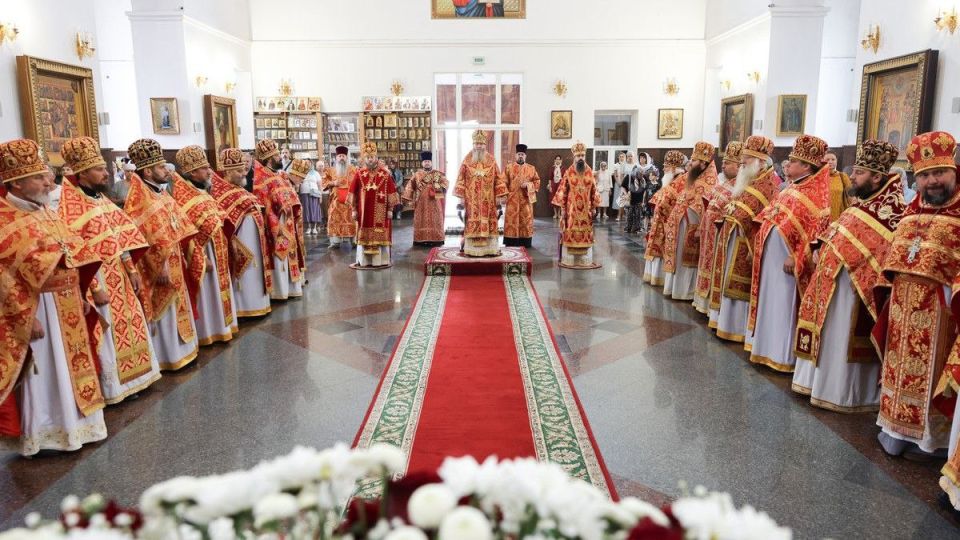 Марина Филиппова: Сегодня наш архиерей - Митрополит Луганский и Алчевский Пантелеимон, молитвенно встретил день своего тезоименитства! Марина Филиппова: Сегодня наш архиерей - Митрополит Луганский и Алчевский Пантелеимон, молитвенно встретил день своего тезоименитства!