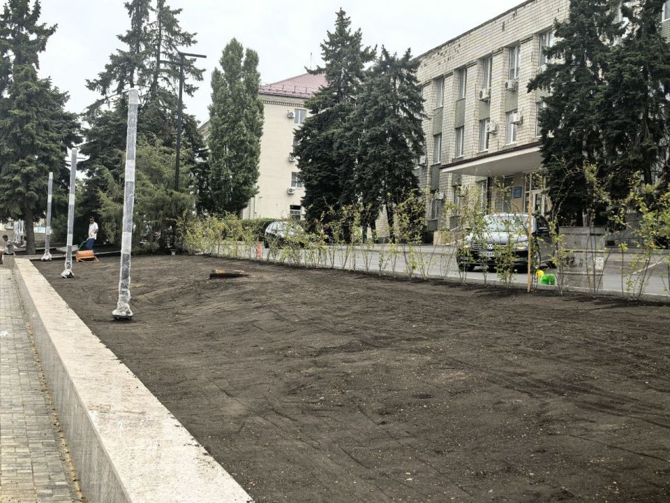 Сергей Козенко: В Краснодоне продолжаются работы по благоустройству Аллеи Дружбы – одного из знаковых мест города Сергей Козенко: В Краснодоне продолжаются работы по благоустройству Аллеи Дружбы – одного из знаковых мест города