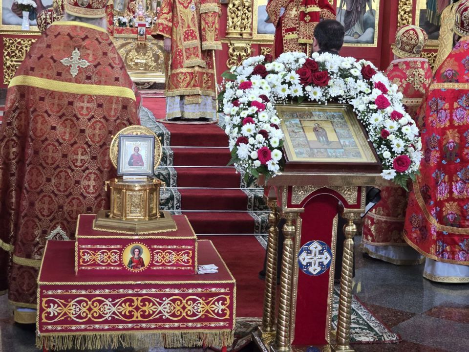 Марина Филиппова: Сегодня наш архиерей - Митрополит Луганский и Алчевский Пантелеимон, молитвенно встретил день своего тезоименитства! Марина Филиппова: Сегодня наш архиерей - Митрополит Луганский и Алчевский Пантелеимон, молитвенно встретил день своего тезоименитства!