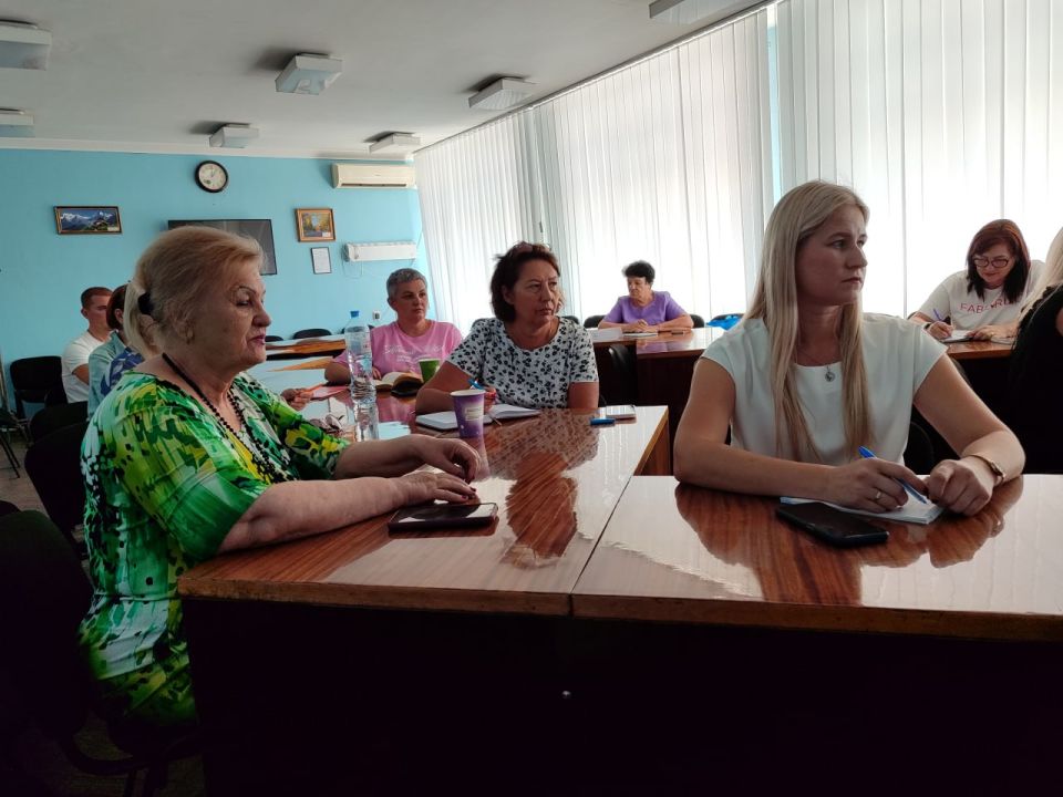 Константин Бутримов: АКТУАЛЬНЫЕ ВОПРОСЫ И ПЛАНЫ: В ЛУГАНСКЕ ПРОШЛО ЗАСЕДАНИЕ РЕСКОМА РОСПРОФПРОМ-ЛНР Константин Бутримов: АКТУАЛЬНЫЕ ВОПРОСЫ И ПЛАНЫ: В ЛУГАНСКЕ ПРОШЛО ЗАСЕДАНИЕ РЕСКОМА РОСПРОФПРОМ-ЛНР