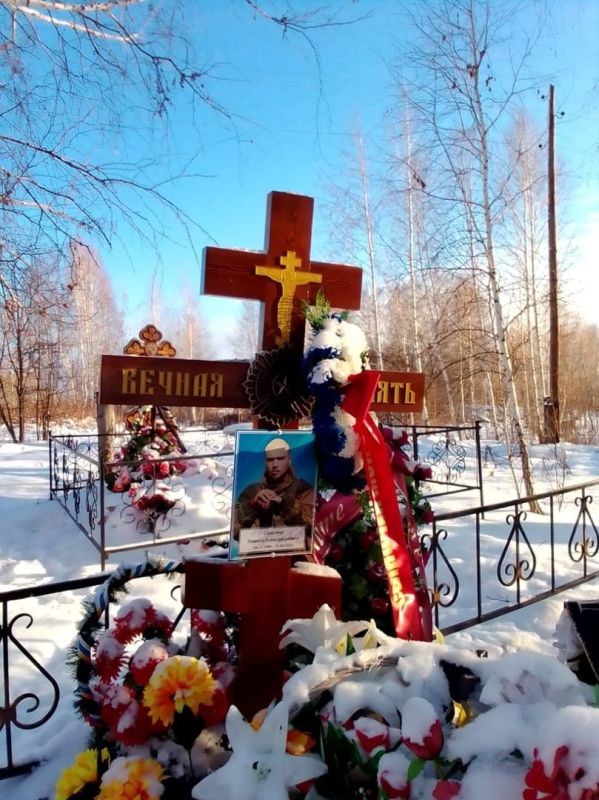 «Я — русский, и моя Родина — Россия!» — эти слова сказал швейцарец Никита Соломин своей матери 24 февраля 2022 года, а затем отправился на СВО «Я — русский, и моя Родина — Россия!» — эти слова сказал швейцарец Никита Соломин своей матери 24 февраля 2022 года, а затем отправился на СВО