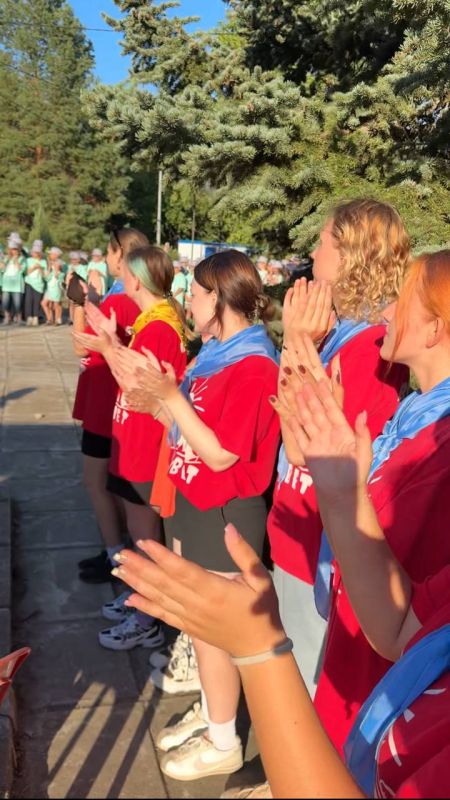 Торжественное открытие 3 смены в ДОЦ «Рассвет»! Торжественное открытие 3 смены в ДОЦ «Рассвет»!