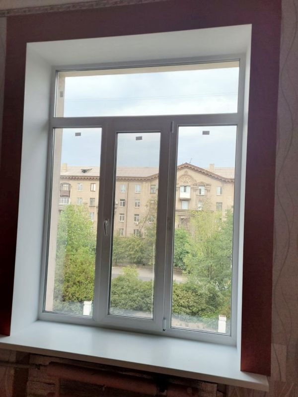 Вологодские специалисты заменили более 600 окон в образовательных учреждениях Алчевска Вологодские специалисты заменили более 600 окон в образовательных учреждениях Алчевска