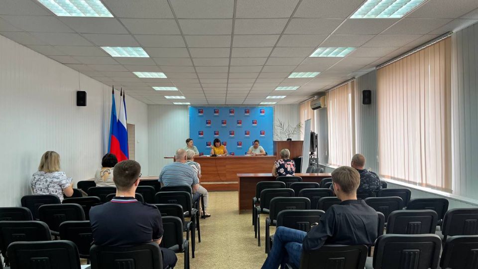 Альберт Зинченко: Сегодня заместитель Главы Станично-Луганского МО Анна Кулиш, провела очередное заседание муниципальной комиссии по делам несовершеннолетних и защите их прав Станично-Луганского МО ЛНР Альберт Зинченко: Сегодня заместитель Главы Станично-Луганского МО Анна Кулиш, провела очередное заседание муниципальной комиссии по делам несовершеннолетних и защите их прав Станично-Луганского МО ЛНР