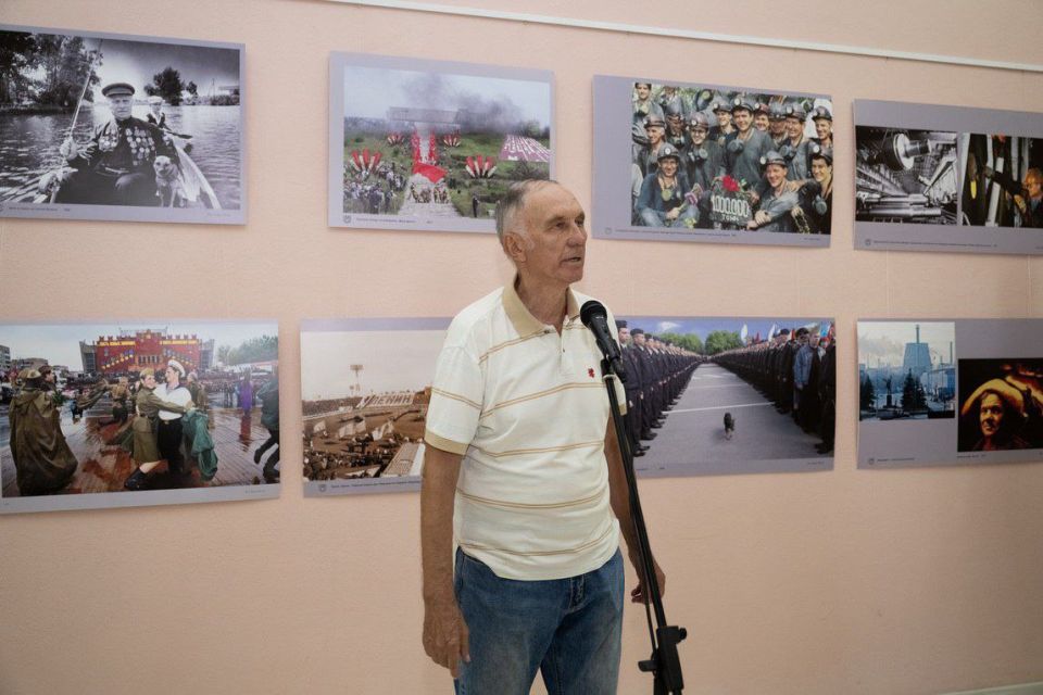 «Выставки работ мастеров фотографии должны быть представлены во всех муниципалитетах ЛНР» «Выставки работ мастеров фотографии должны быть представлены во всех муниципалитетах ЛНР»