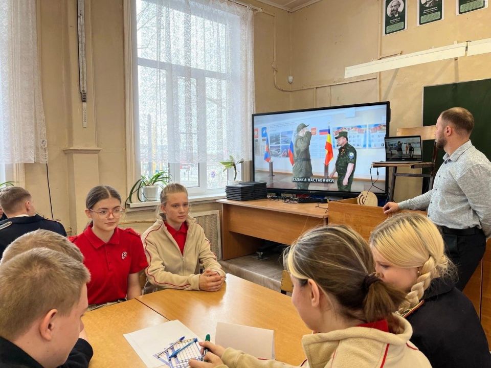 32 школы Вологды, Череповца и Алчевска укрепят связи в новом учебном году 32 школы Вологды, Череповца и Алчевска укрепят связи в новом учебном году