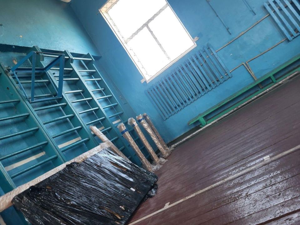 Перевальский округ получил спортивное оборудование от региона-шефа Перевальский округ получил спортивное оборудование от региона-шефа