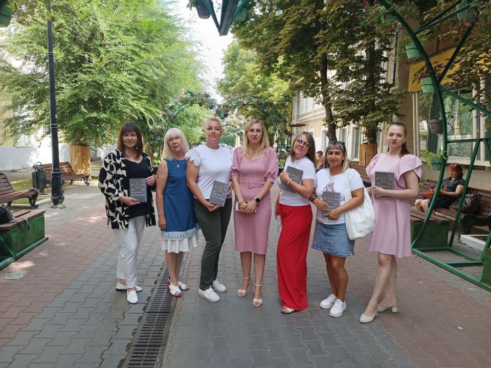 В Саратове завершилась профессиональная стажировка, посвящённая организации деятельности комиссии по делам несовершеннолетних и защите их прав В Саратове завершилась профессиональная стажировка, посвящённая организации деятельности комиссии по делам несовершеннолетних и защите их прав