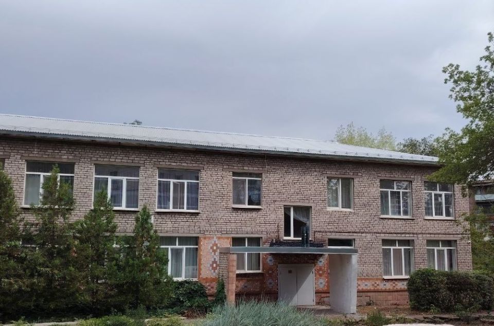 Вологодские специалисты заменили более 600 окон в образовательных учреждениях Алчевска Вологодские специалисты заменили более 600 окон в образовательных учреждениях Алчевска