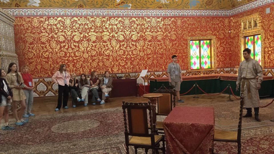 Обучающиеся Брянковской специализированной школы №1 совершили увлекательное путешествие, отправившись в сердце нашей страны — Москву Обучающиеся Брянковской специализированной школы №1 совершили увлекательное путешествие, отправившись в сердце нашей страны — Москву