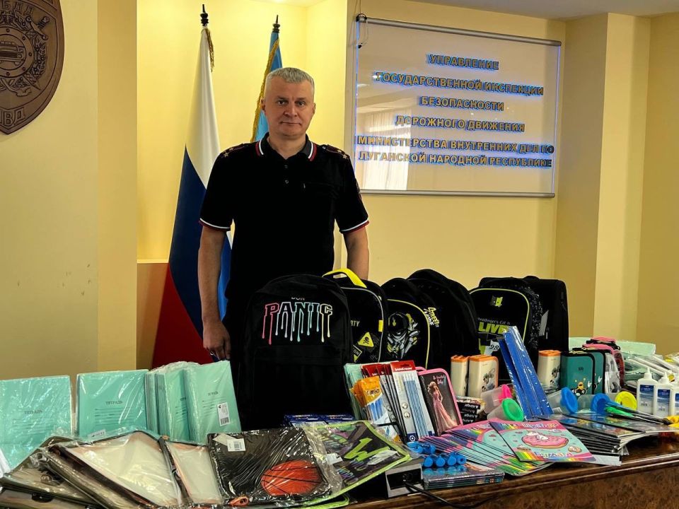 Сотрудники региональной Госавтоинспекции собрали школьные принадлежности для детворы республики