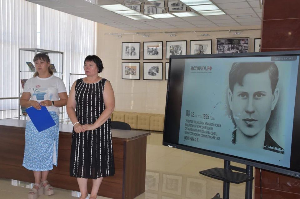 К 100-летию Сергея Тюленина в музее открылась выставка, посвященная герою К 100-летию Сергея Тюленина в музее открылась выставка, посвященная герою