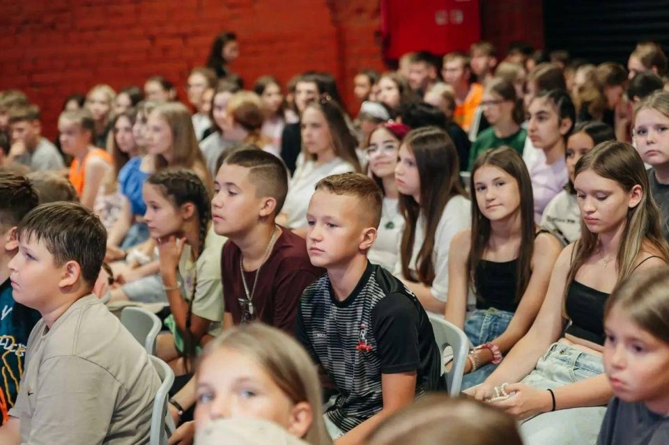Ребята из Алчевска познакомились с людьми и традициями Русского Севера Ребята из Алчевска познакомились с людьми и традициями Русского Севера