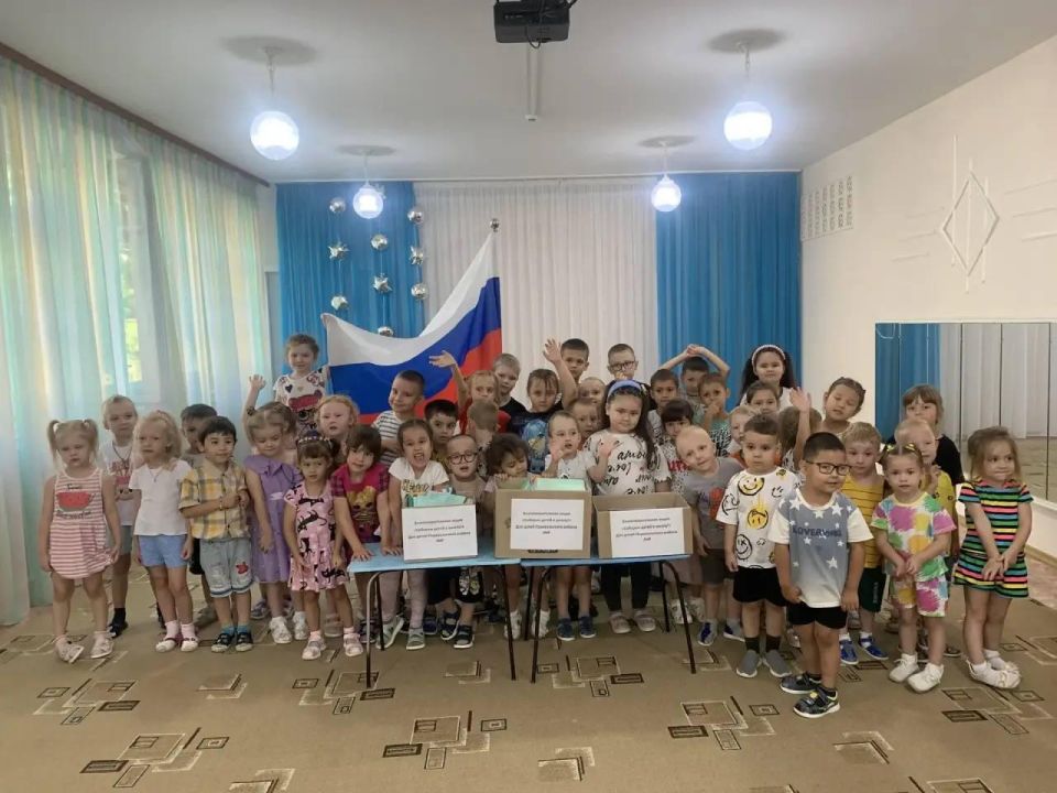 Оренбуржцы собрали гуманитарную помощь для юных перевальчан Оренбуржцы собрали гуманитарную помощь для юных перевальчан