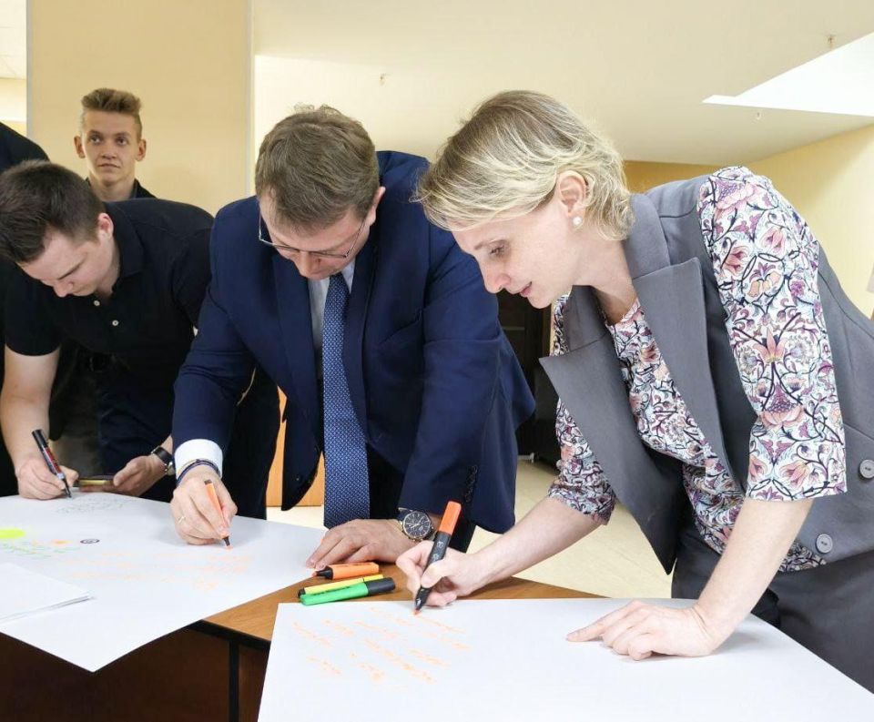 «Письма дружбы» и общая память: ОмГУ подводит итоги сотрудничества с СИПИ «Письма дружбы» и общая память: ОмГУ подводит итоги сотрудничества с СИПИ