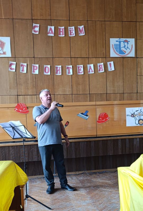 В городе Рубежное состоялся концерт-чествование «Здесь будет город-сад», посвящённый Дню строителя В городе Рубежное состоялся концерт-чествование «Здесь будет город-сад», посвящённый Дню строителя