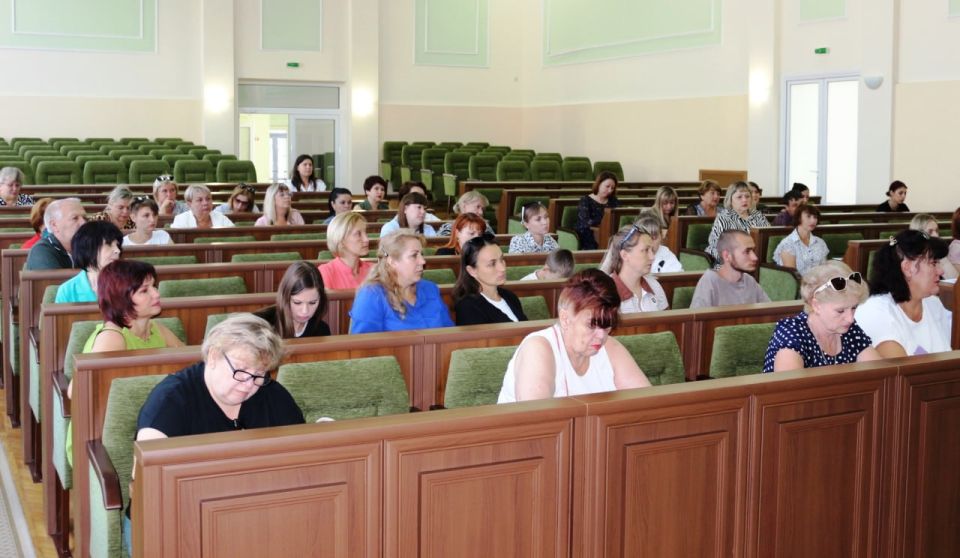 В Администрации Антрацитовского МО в рамках проекта "Точка роста НКО" состоялась информационная встреча с представителями некоммерческих организаций, общественных объединений и инициативными гражданами В Администрации Антрацитовского МО в рамках проекта "Точка роста НКО" состоялась информационная встреча с представителями некоммерческих организаций, общественных объединений и инициативными гражданами