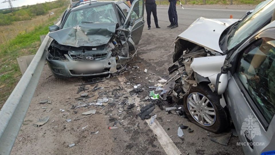 В ДТП под Перевальском пострадали четыре человека В ДТП под Перевальском пострадали четыре человека