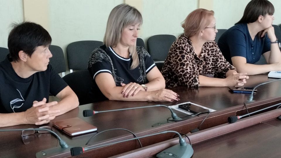 Андрей Рубанцов: Совещание с представителями военного комиссариата города Ровеньки Андрей Рубанцов: Совещание с представителями военного комиссариата города Ровеньки