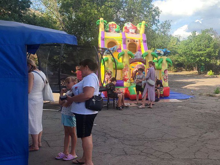 В субботу на территории центрального парка, на площади перед Дворцом культуры имени Горького, пгт Крепенский состоялся праздник выходного дня В субботу на территории центрального парка, на площади перед Дворцом культуры имени Горького, пгт Крепенский состоялся праздник выходного дня