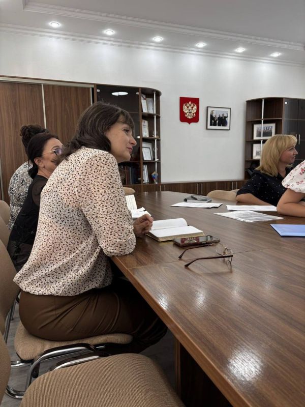 Иван Кусов: В преддверии нового учебного года мы с коллегами сверяем часы и думаем о том, как сделать нашу систему образования ещё лучше Иван Кусов: В преддверии нового учебного года мы с коллегами сверяем часы и думаем о том, как сделать нашу систему образования ещё лучше