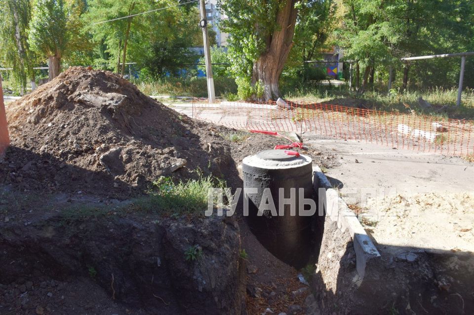В Краснолучском учебно-воспитательном комплексе № 5 «Перспектива» имени героя СВО М. В Снитко завершаются работы по установке модульной газовой котельной В Краснолучском учебно-воспитательном комплексе № 5 «Перспектива» имени героя СВО М. В Снитко завершаются работы по установке модульной газовой котельной