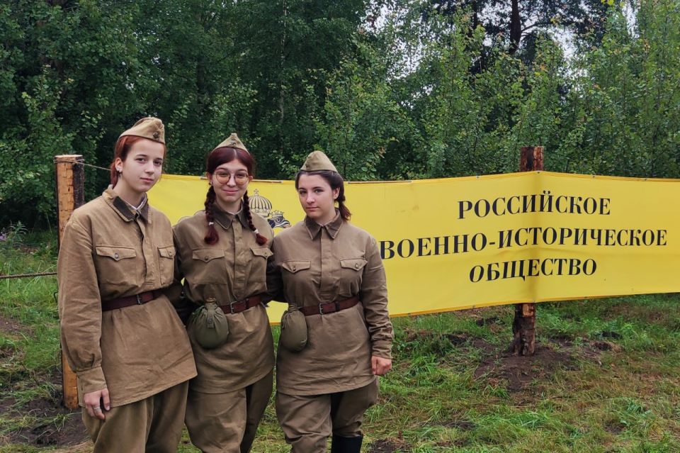 При поддержке Дениса Мирошниченко дети республики приняли участие в военно-патриотическом фестивале «Марш Памяти» в Ленинградской области При поддержке Дениса Мирошниченко дети республики приняли участие в военно-патриотическом фестивале «Марш Памяти» в Ленинградской области