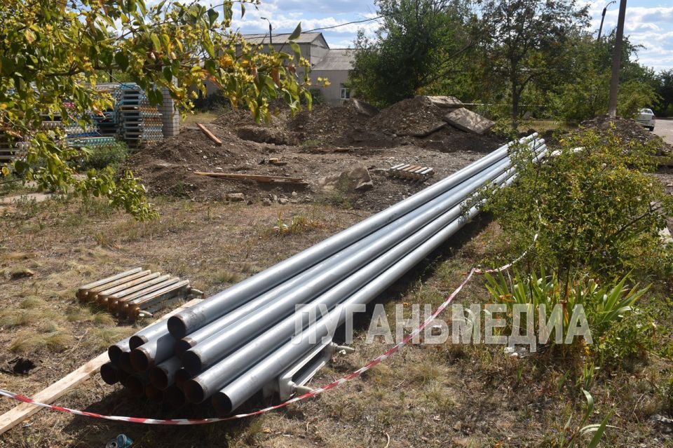 Регион-шеф республика Коми продолжает капитальный ремонт в инфекционном отделении Ровеньковской больницы Регион-шеф республика Коми продолжает капитальный ремонт в инфекционном отделении Ровеньковской больницы