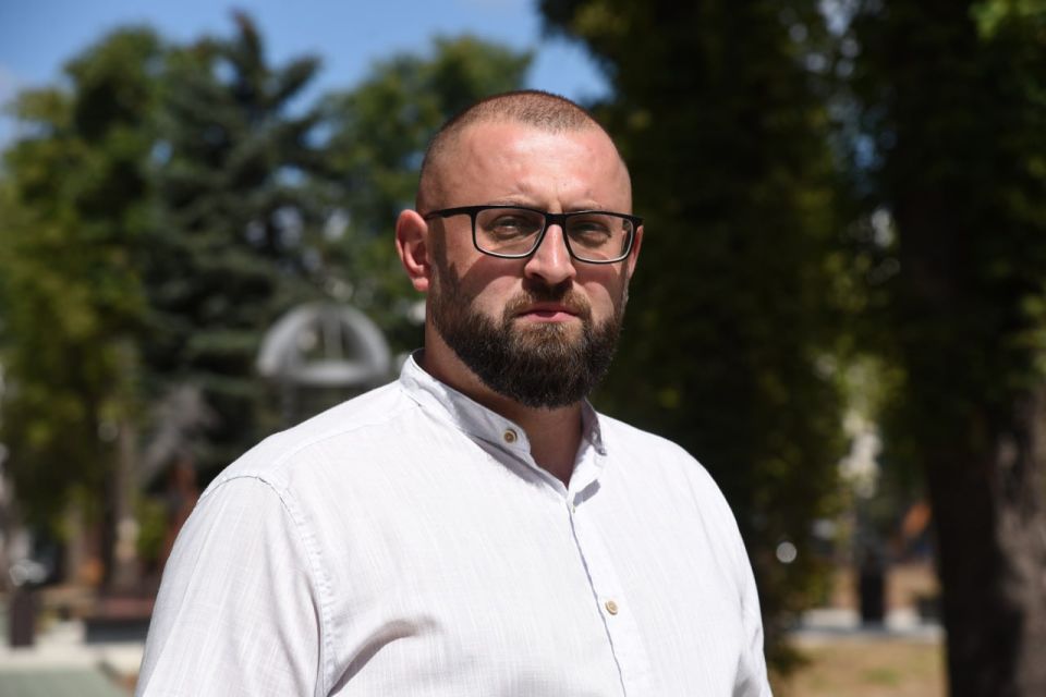 Незабываемые эмоции и яркие впечатления антрацитовцам вновь подарили артисты Ставропольского академического ордена «Знак Почета» театра драмы им. М. Ю. Лермонтова Незабываемые эмоции и яркие впечатления антрацитовцам вновь подарили артисты Ставропольского академического ордена «Знак Почета» театра драмы им. М. Ю. Лермонтова