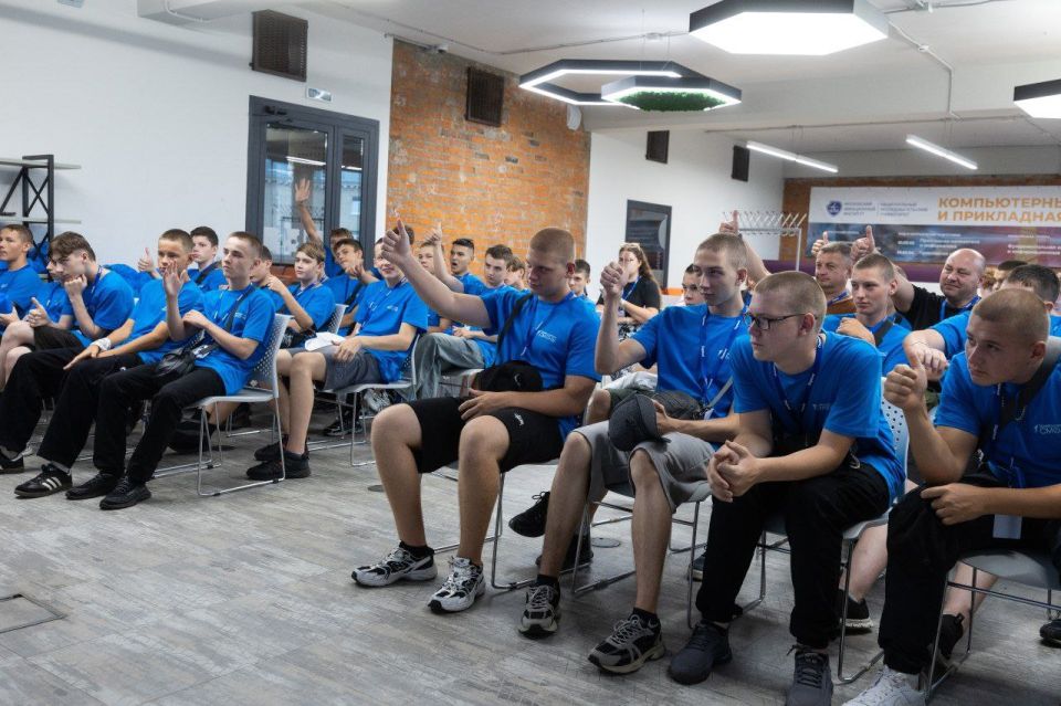 Виктор Водолацкий: С 29.07.2025г. по 07.08.2025г. воспитанники ГБОУ ЛНР «Старобельский казачий кадетский корпус имени В.Ф. Маргелова» приняли участие в федеральном проекте «Университетские смены» в ФГБОУ ВО «Московский... Виктор Водолацкий: С 29.07.2025г. по 07.08.2025г. воспитанники ГБОУ ЛНР «Старобельский казачий кадетский корпус имени В.Ф. Маргелова» приняли участие в федеральном проекте «Университетские смены» в ФГБОУ ВО «Московский...