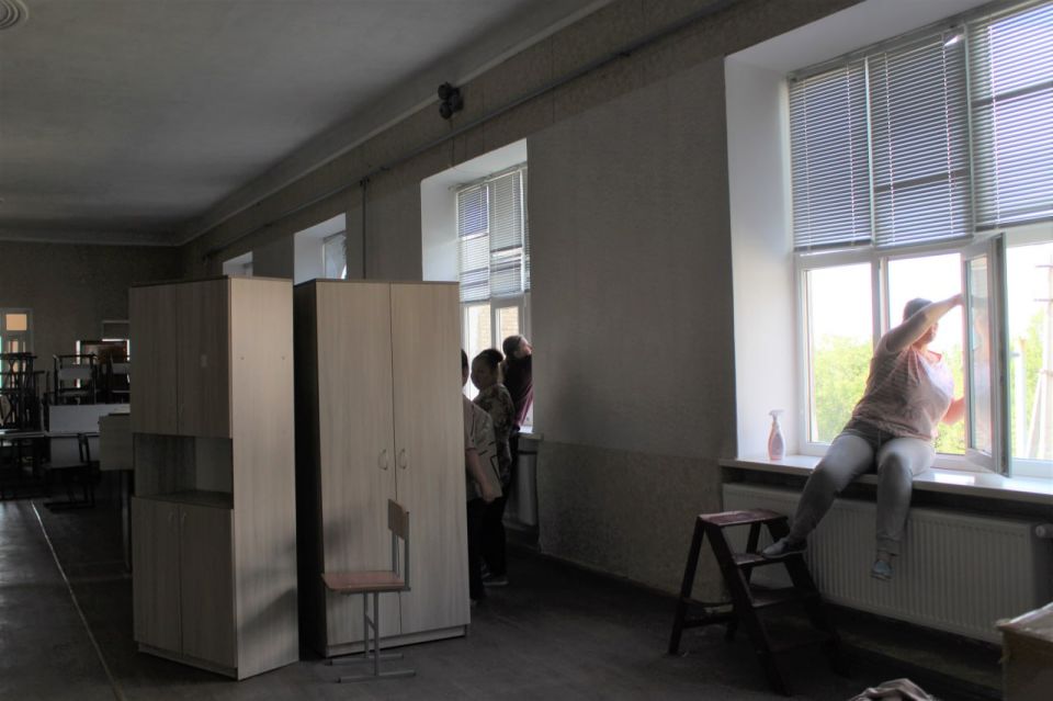 Секретарь Славяносербского отделения «Единой России», депутат Народного Совета ЛНР Светлана Гизай и Председатель Совета округа Антонина Гречишкина совместно с Главой муниципалитета Сергеем Крамаренко посетили Лозовскую... Секретарь Славяносербского отделения «Единой России», депутат Народного Совета ЛНР Светлана Гизай и Председатель Совета округа Антонина Гречишкина совместно с Главой муниципалитета Сергеем Крамаренко посетили Лозовскую...