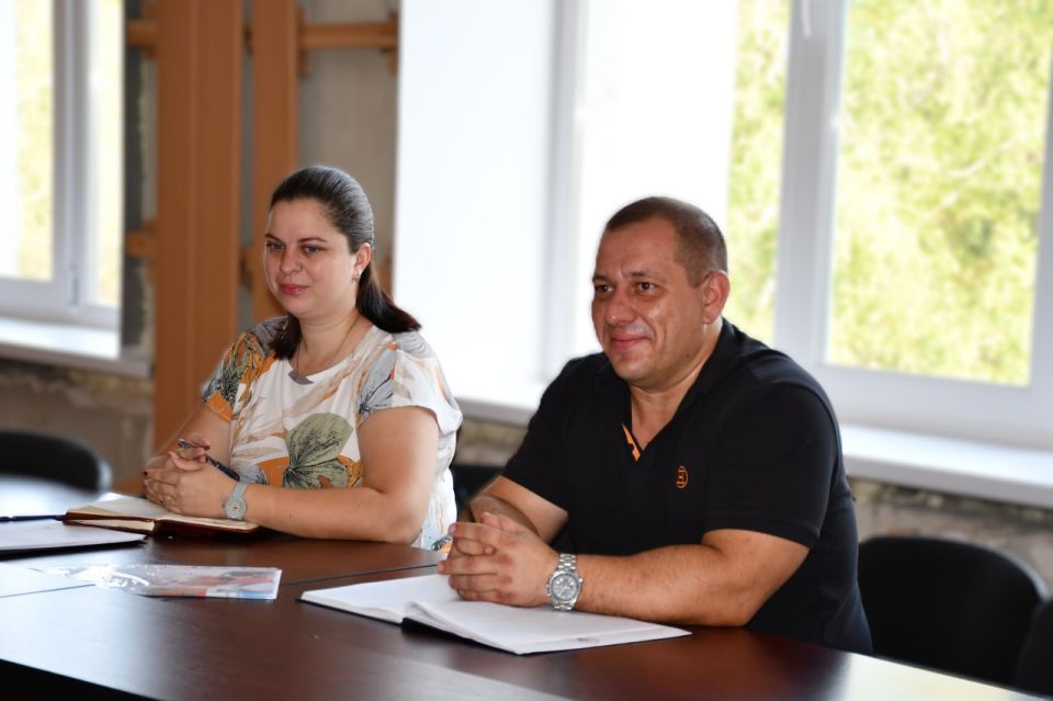 В Рубежном состоялось плановое совещание и знакомство с Начальником отделения подготовки и призыва граждан на военную службу В Рубежном состоялось плановое совещание и знакомство с Начальником отделения подготовки и призыва граждан на военную службу