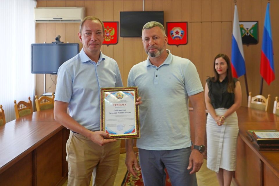 Андрей Сухачев: Поздравляю руководителя делегации Красноярского края в нашем округе Евгения Себеженкова с 50-летним юбилеем! Андрей Сухачев: Поздравляю руководителя делегации Красноярского края в нашем округе Евгения Себеженкова с 50-летним юбилеем!