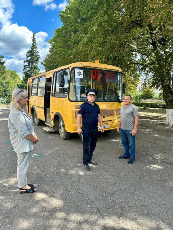 В преддверии начала нового учебного года сотрудники ОГИБДД ОМВД России «Марковский» посетили общеобразовательные учреждения В преддверии начала нового учебного года сотрудники ОГИБДД ОМВД России «Марковский» посетили общеобразовательные учреждения