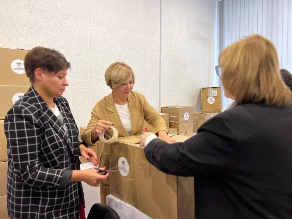 Дети из ЛНР получат подарки из Новосибирска Дети из ЛНР получат подарки из Новосибирска