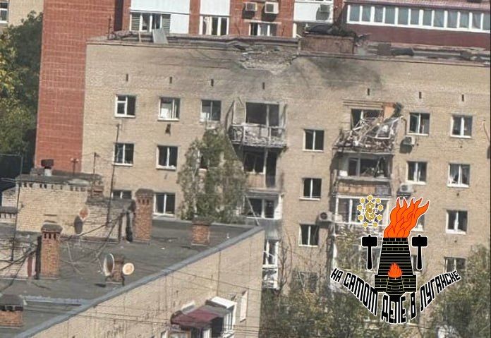 ВСУ атаковали дроном жилой дом в центре Ростова-на-Дону ВСУ атаковали дроном жилой дом в центре Ростова-на-Дону