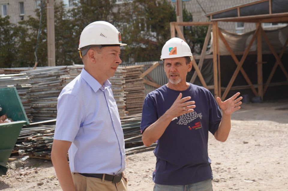 Андрей Сухачев: Посетили строительную площадку жилого комплекса «Красноярский» Андрей Сухачев: Посетили строительную площадку жилого комплекса «Красноярский»