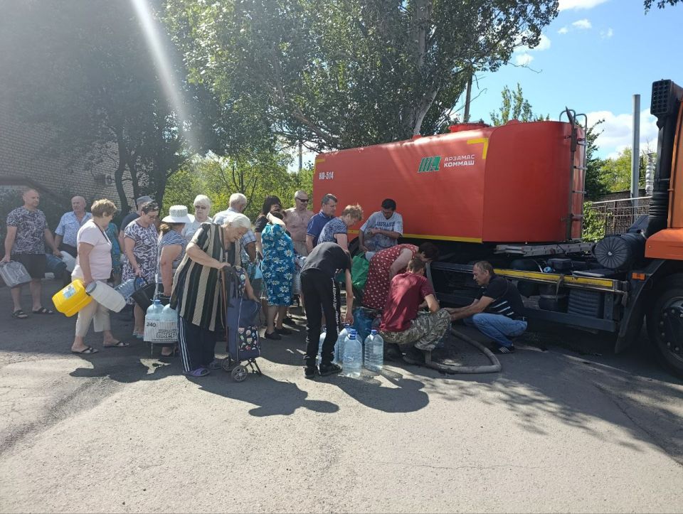 Осуществлен подвоз воды жителям пгт Осуществлен подвоз воды жителям пгт