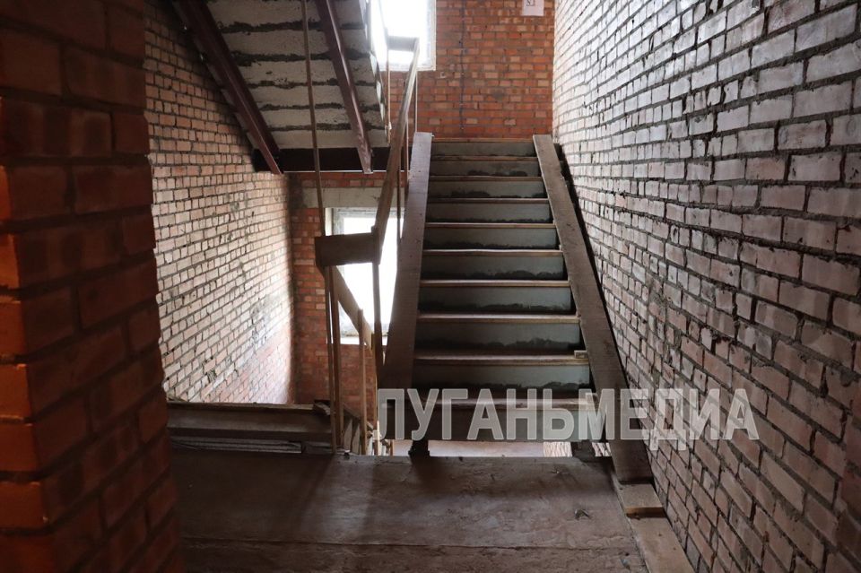 В Свердловске продолжается строительство жилого комплекса «Красноярский» В Свердловске продолжается строительство жилого комплекса «Красноярский»