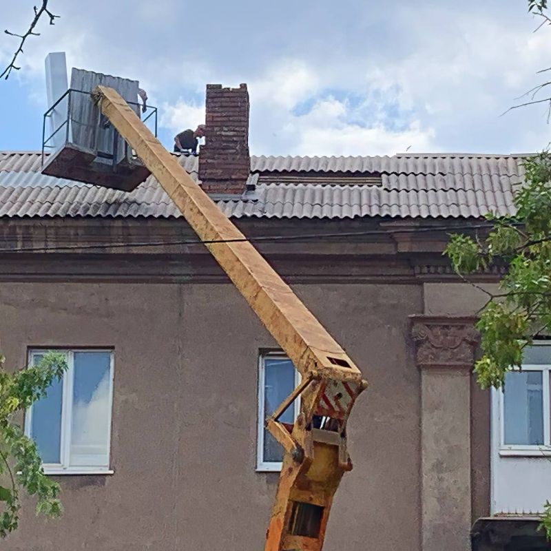 Более 70 крыш в муниципалитете отремонтировал Алчевский филиал Единого регионального фонда МКД Более 70 крыш в муниципалитете отремонтировал Алчевский филиал Единого регионального фонда МКД