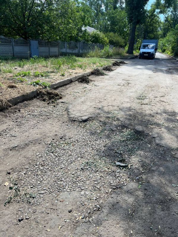 Сергей Козенко: В рамках плана по ремонту дорог в Краснодонском муниципальном округе продолжаются подготовительные работы на улице Доватора в городе Суходольске Сергей Козенко: В рамках плана по ремонту дорог в Краснодонском муниципальном округе продолжаются подготовительные работы на улице Доватора в городе Суходольске