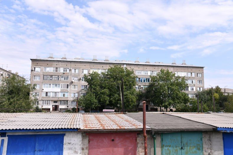 Аварийная бригада Красноярского края оперативно восстановила кровлю дома в Червонопартизанске Аварийная бригада Красноярского края оперативно восстановила кровлю дома в Червонопартизанске