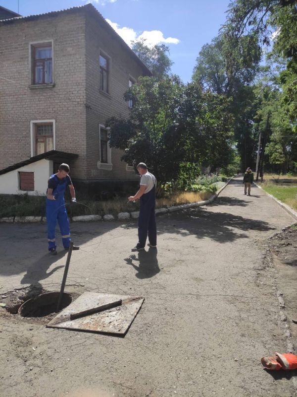 Ульяновские коммунальщики провели восстановительные работы на канализационных сетях в Лутугинском муниципальном округе Ульяновские коммунальщики провели восстановительные работы на канализационных сетях в Лутугинском муниципальном округе