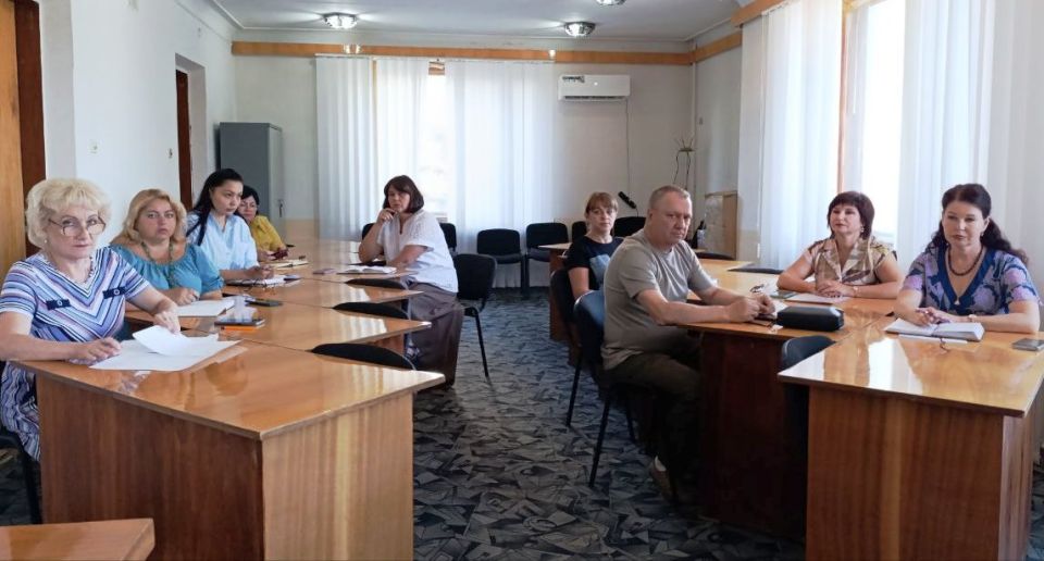 В Администрации состоялось заседание Комиссии об увековечении памяти выдающихся личностей и исторических событий, демонтаже памятников, мемориальных досок и иных памятных знаков, установленных на территории Антрацитовского... В Администрации состоялось заседание Комиссии об увековечении памяти выдающихся личностей и исторических событий, демонтаже памятников, мемориальных досок и иных памятных знаков, установленных на территории Антрацитовского...