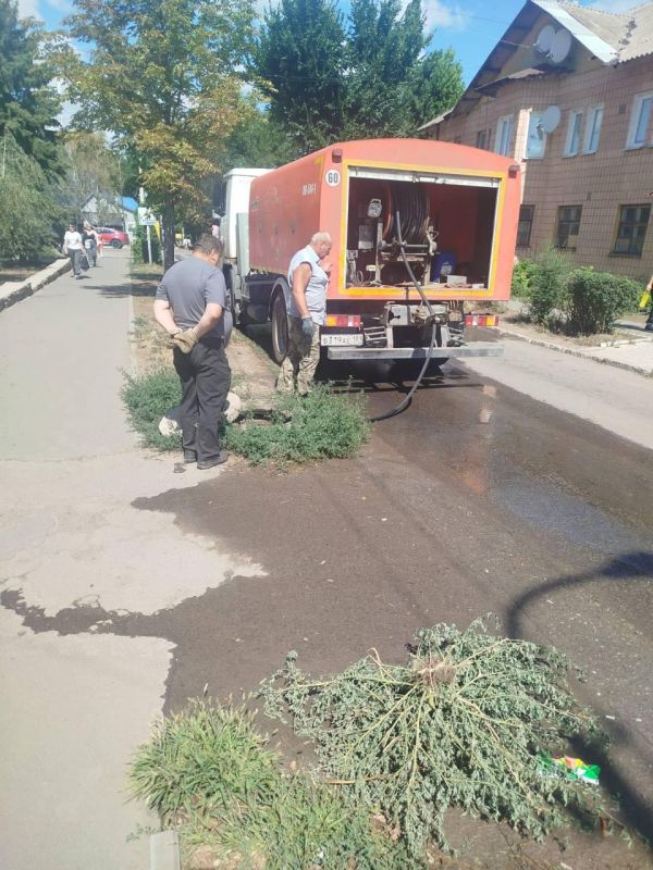 Ульяновские коммунальщики провели восстановительные работы на канализационных сетях в Лутугинском муниципальном округе Ульяновские коммунальщики провели восстановительные работы на канализационных сетях в Лутугинском муниципальном округе