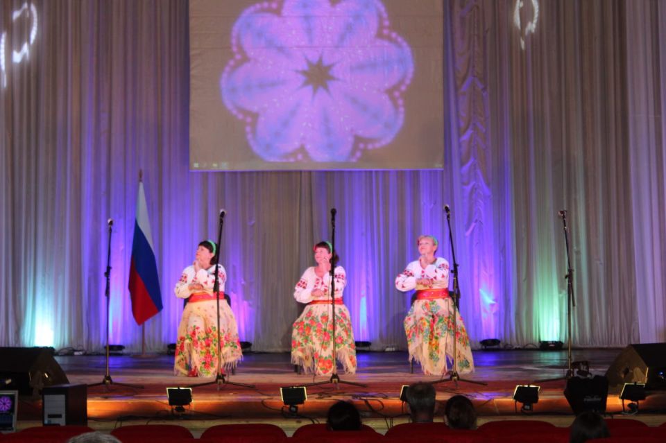 "Слобожанские росы" расцвели в Новопскове! Яркий фестиваль слобожанской культуры подарил незабываемые впечатления! "Слобожанские росы" расцвели в Новопскове! Яркий фестиваль слобожанской культуры подарил незабываемые впечатления!
