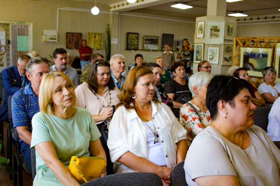 В Кировском историко-художественном музее состоялся вечер памяти, посвящённый 89-летию со дня рождения Почётного гражданина города Кировска Александра Смирнова В Кировском историко-художественном музее состоялся вечер памяти, посвящённый 89-летию со дня рождения Почётного гражданина города Кировска Александра Смирнова