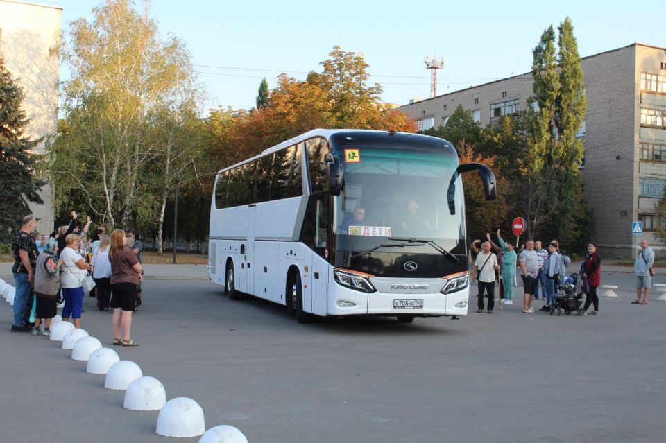 Юные кировчане отправились в Детский оздоровительный лагерь «Сосновый бор» Юные кировчане отправились в Детский оздоровительный лагерь «Сосновый бор»