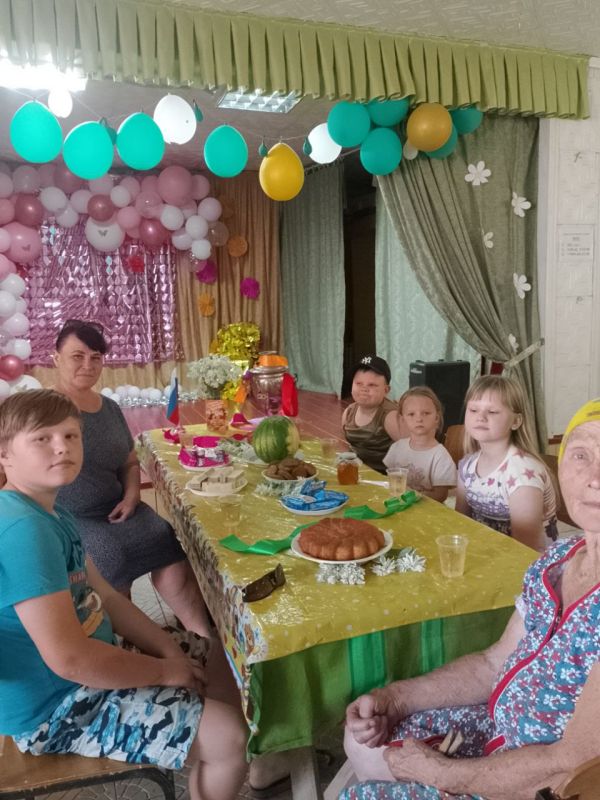 Ежегодно в нашей стране отмечают праздник – Медовый Спас Ежегодно в нашей стране отмечают праздник – Медовый Спас