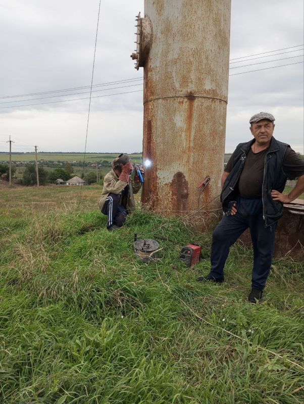 Коммунальные службы принято ругать Коммунальные службы принято ругать